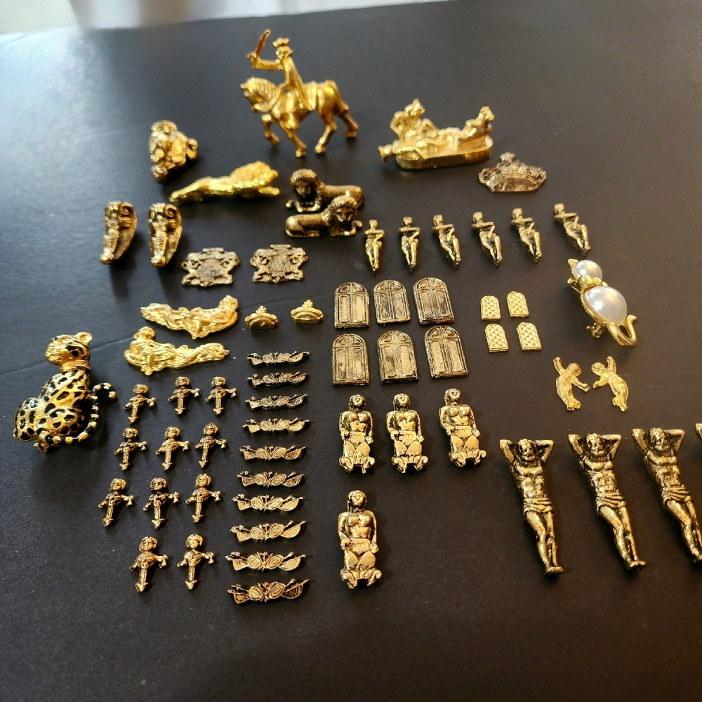 Brass Figurines Bundle with 2 beautiful cat brooches
